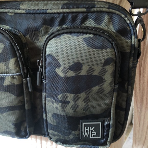 NWT IHKWIP Camo Nylon Crossbody w/Detachable Accessory Pouch - Picture 3 of 8